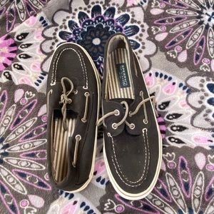 Men’s Speery and Men’s American Eagle shoes